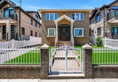 15-38 150th St, New York, NY 11357