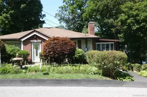 Exterior - 37 Valhalla Rd, Kent, NY 10512 photo 3 of 8