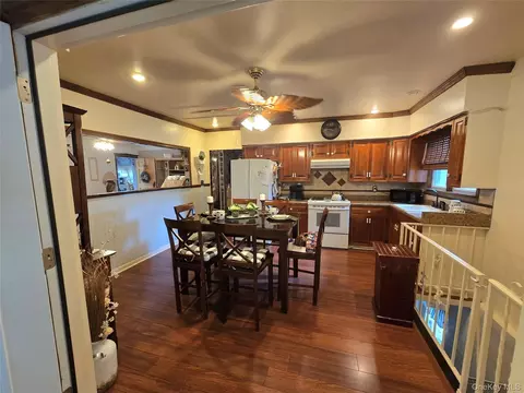 Dining - 37 Valhalla Rd, Kent, NY 10512 photo 1 of 2