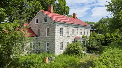 169 Albany Ave, Kingston, NY 12401