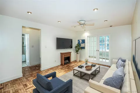 7510 Yellowstone Blvd #2C, New York, NY 11374