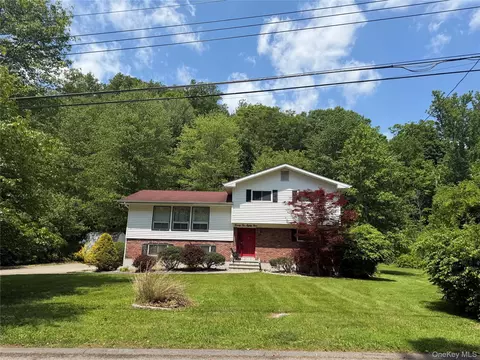 2289 Sultana Dr, Yorktown, NY 10598