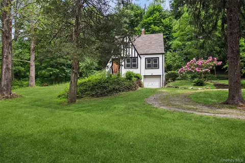 106 Broadway, East Fishkill, NY 12533