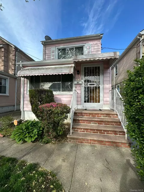 11636 197th St, New York, NY 11412