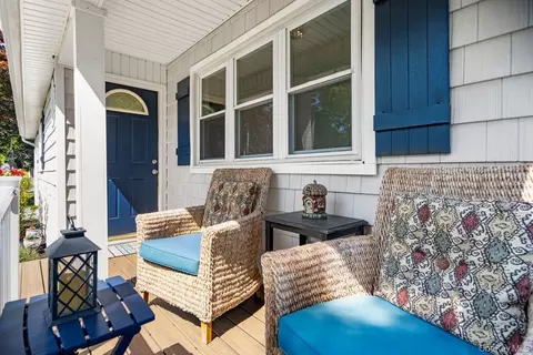 Exterior - 225 Walker Ave, Brookhaven, NY 11772 photo 4 of 12