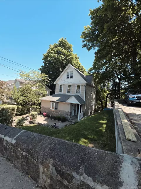 32 Terrace Pl, Eastchester, NY 10707