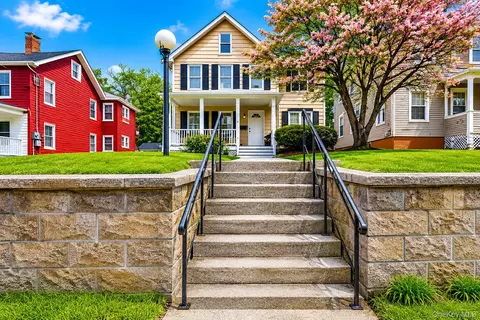 Exterior - 653 Highland Ave, Peekskill, NY 10566 photo 2 of 7
