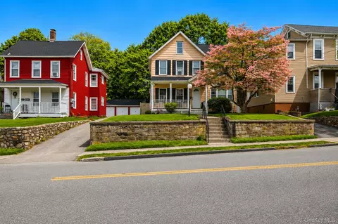 Exterior - 653 Highland Ave, Peekskill, NY 10566 photo 7 of 7