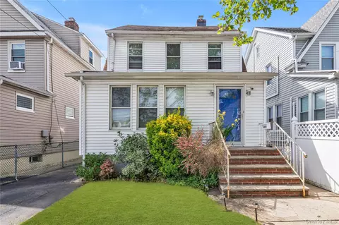 21208 Murdock Ave, New York, NY 11429