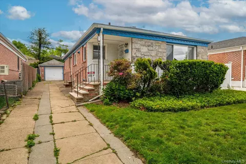 14784 6th Ave, New York, NY 11357