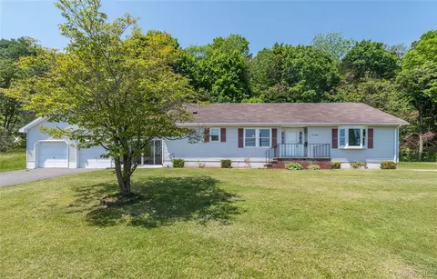 140 Elm St, Saugerties, NY 12477