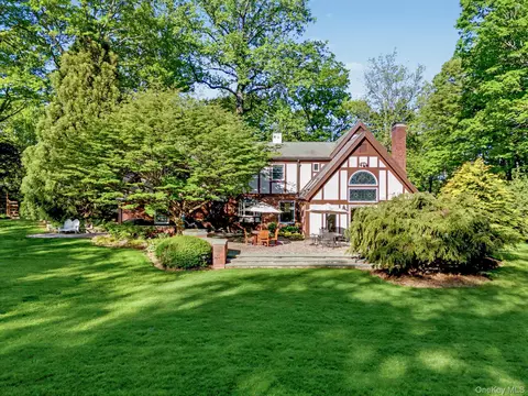 80 Hack Green Rd, Pound Ridge, NY 10576
