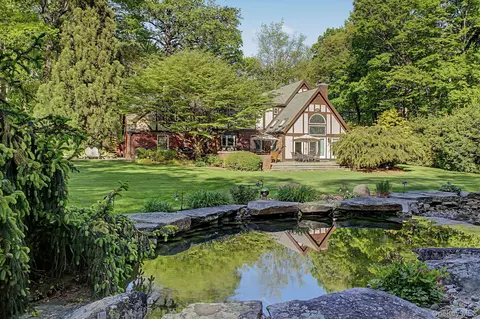 80 Hack Green Rd, Pound Ridge, NY 10576