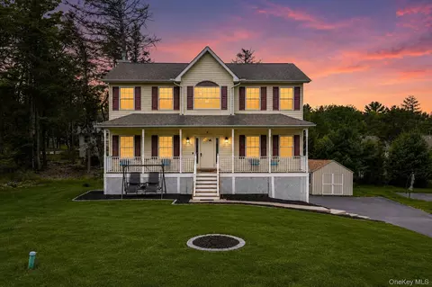 16 Plymouth Ln, Thompson, NY 12775