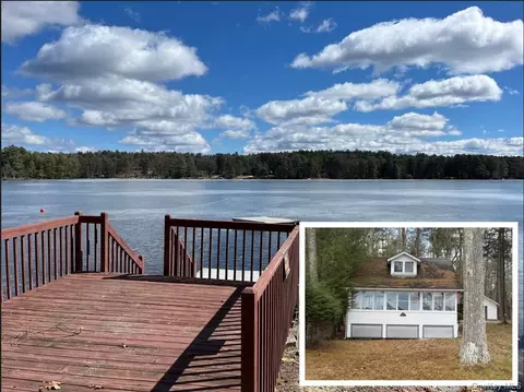 147 Mohican Trl, Lumberland, NY 12737