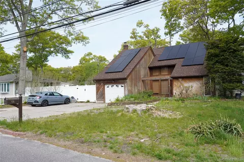59 Prince St, Patchogue, NY 11772
