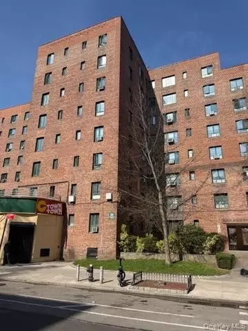 1566 Unionport Rd #2H, New York, NY 10462