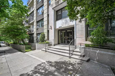 98-25 64th Rd #5E, New York, NY 11374