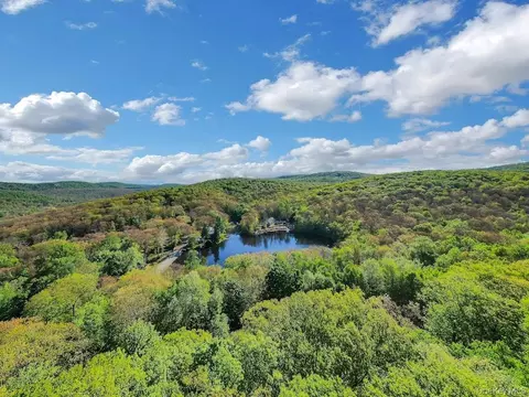 24 Council Crest Rd, Ramapo, NY 10974
