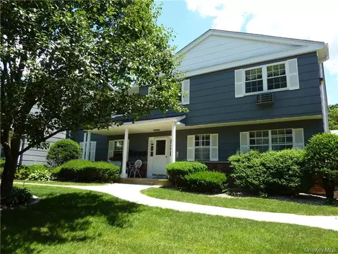 43 Doxbury Ln #43, Ramapo, NY 10901