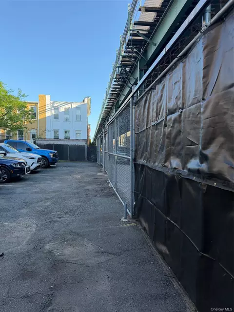 2 Danforth, New York, NY 11208 photo 7