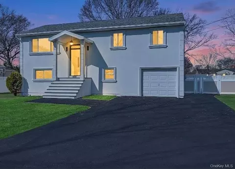 116 Southern Blvd, Hauppauge, NY 11788