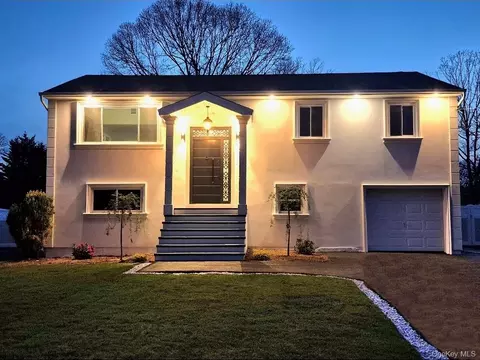 116 Southern Blvd, Hauppauge, NY 11788