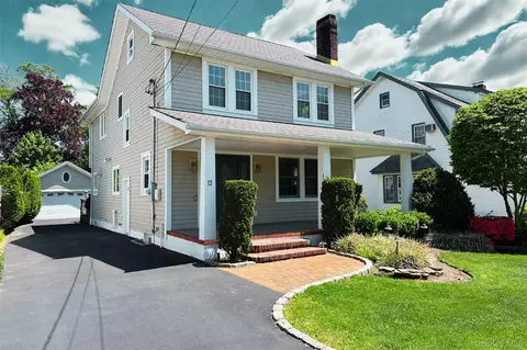 12 Davison Ave, East Rockaway, NY 11518