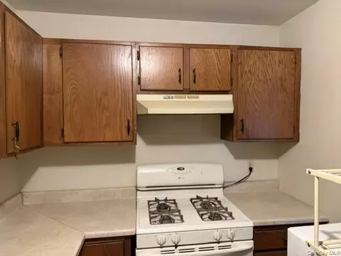 Other - 6 Yew Ct #H, Fishkill, NY 12524 photo 6 of 10
