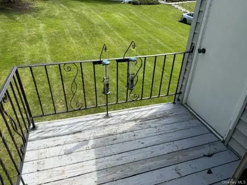 Exterior - 6 Yew Ct #H, Fishkill, NY 12524 photo 1 of 1
