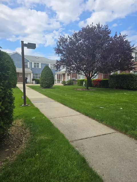 228-05 69 Ave, Oakland Gardens, NY 11364