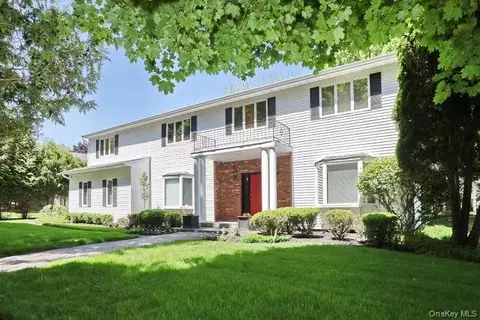 46 E Concord Dr, Ramapo, NY 10952