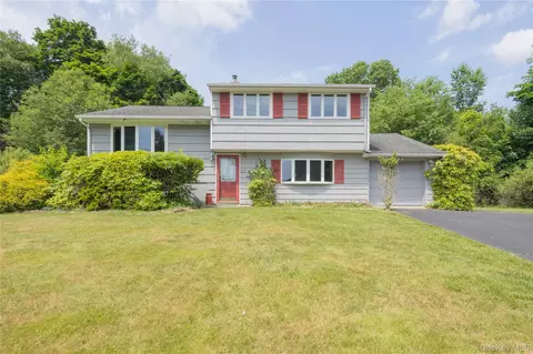 23 Lark St, Orangetown, NY 10965