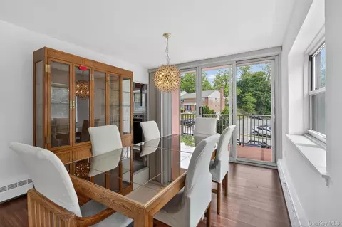 Dining - 1 Lakeview Dr #1P, Peekskill, NY 10566 photo 1 of 6