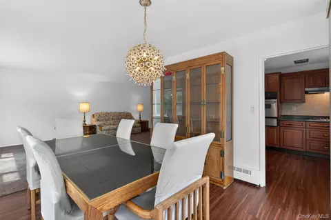 Dining - 1 Lakeview Dr #1P, Peekskill, NY 10566 photo 2 of 6