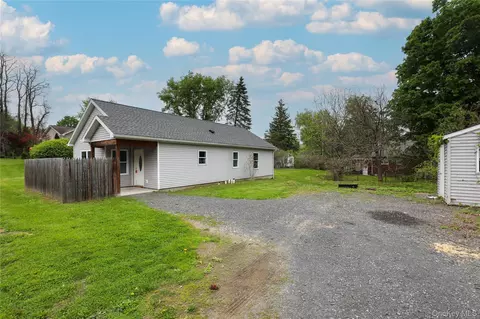 22 Apple St, Kingston, NY 12401