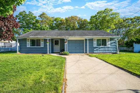 22 Anne Dr, Selden, NY 11784