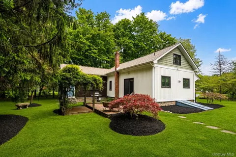 4 Clove Branch Rd, East Fishkill, NY 12533