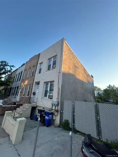 26 Gunther Pl, Brooklyn, NY 11233