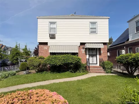 32-34 147th Pl, Flushing, NY 11354
