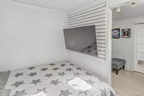 Bedroom - 14 Lurcott Ln, Central Islip, NY 11722 photo 2 of 4