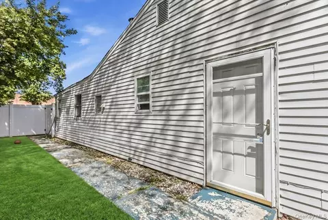 Other - 14 Lurcott Ln, Central Islip, NY 11722 photo 10 of 13
