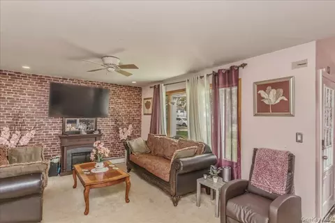 Other - 14 Lurcott Ln, Central Islip, NY 11722 photo 4 of 13