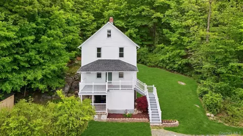 27 Boulder Ave, Ramapo, NY 10931