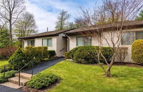 113 Village Rd #B, Yorktown, NY 10598