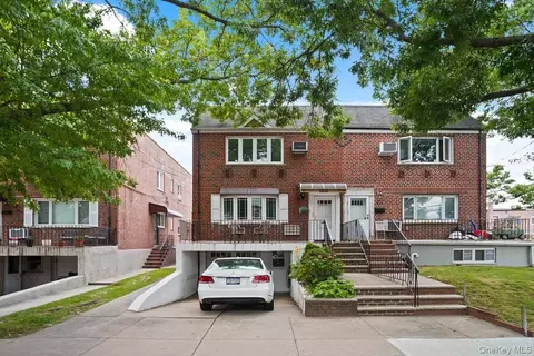 64-04 78th St, New York, NY 11379