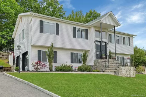 12 Louis Donato Dr, Haverstraw, NY 10923