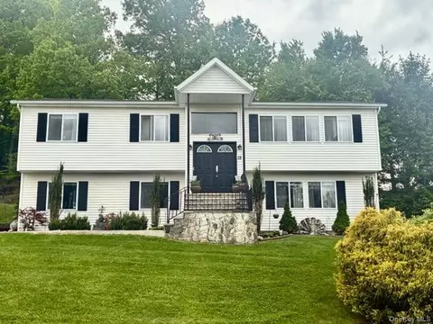 12 Louis Donato Dr, Haverstraw, NY 10923