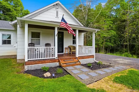 658 Route 216, Beekman, NY 12570