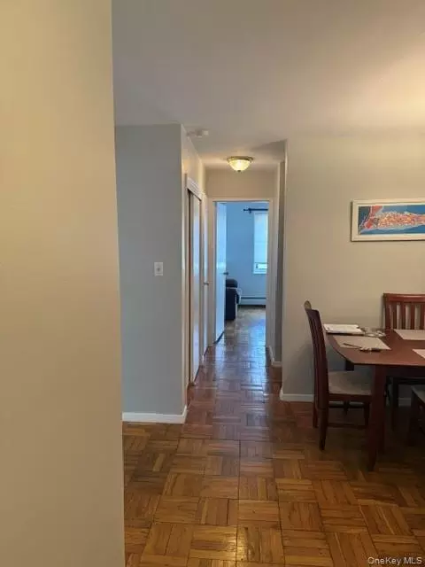 Entry Way - 175 Archer St #2E, Freeport, NY 11520 photo 2 of 2